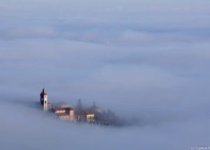 bello_franco_paese_nebbia_1