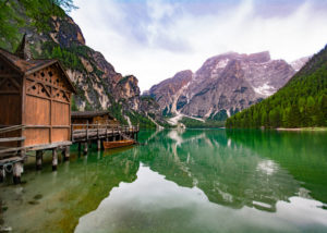 debora_branda_palafitte_lago_montagna