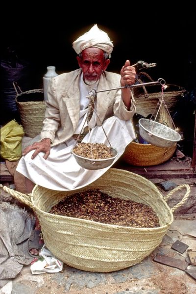 Sergio_Ardissone_Venditore_al_Mercato_di_Sanaa_Yemen